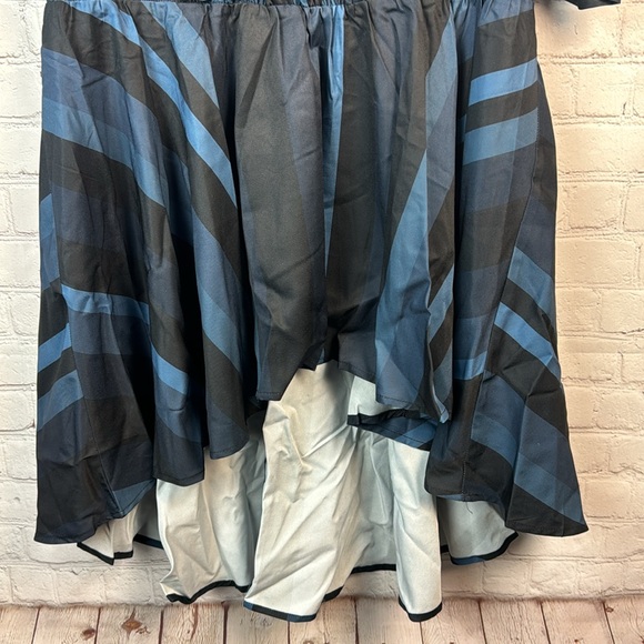 BloomChic Blue & Black Striped Wrap High Low Top Plus Size 1X - Picture 5 of 6